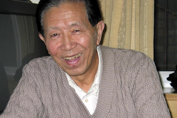 Military surgeon Jiang Yanyong is seen in a hotel room in Beijing on Feb. 9, 2004. Jiang Yanyong, a Chinese military doctor who revealed the full extent of the 2003 SARS outbreak and was later placed under house arrest for his political outspokenness, has died, a long-time acquaintance and a Hong Kong newspaper said on March 14, 2023.