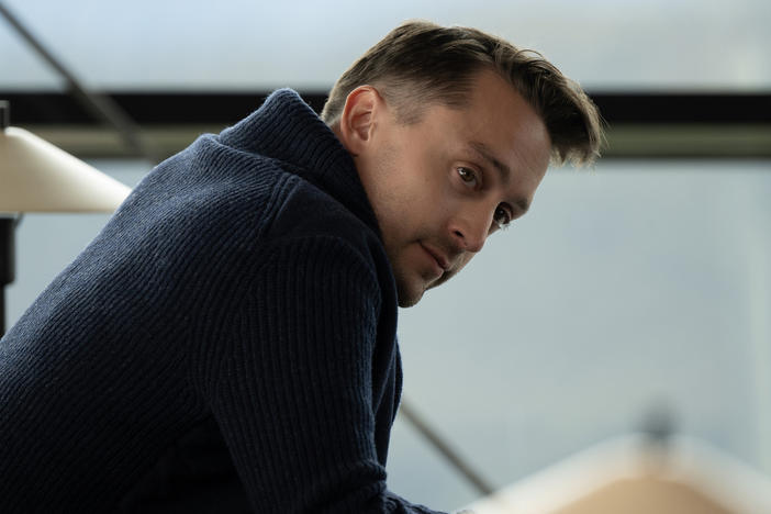 Roman (Kieran Culkin) really wants this deal to happen, but ... then again, does he?