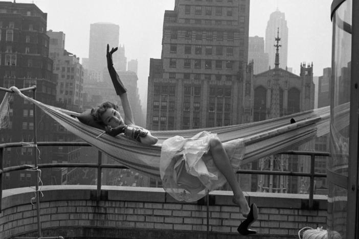 In a town where private space is at a premium, this 1953 photo from Michael "Tony" Vaccaro taken for <em>LOOK</em> magazine shows off a stylish way to get a city view.