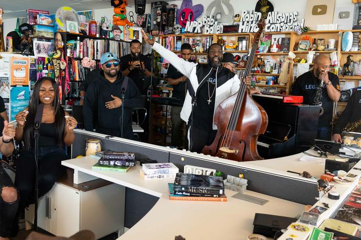 Adam Blackstone performs a Tiny Desk concert.