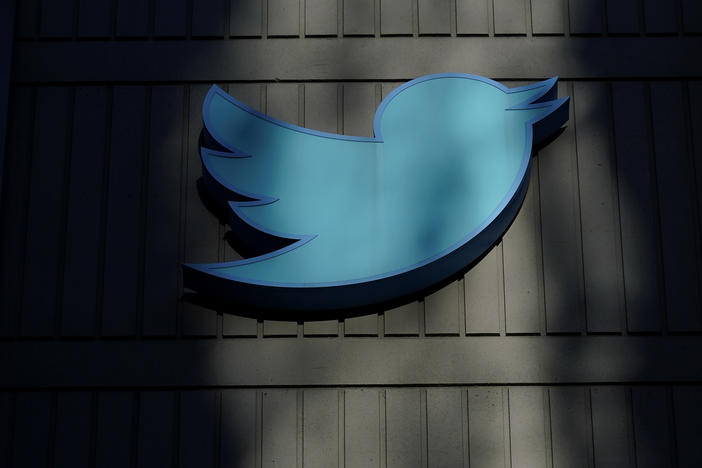 Twitter wasn't working for thousands of users on Saturday.