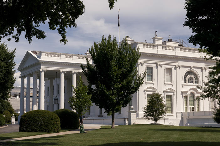 The White House was briefly evacuated Sunday evening while President Biden was at Camp David after a suspicious powder was discovered by the Secret Service in a common area of the West Wing, and a preliminary test showed the substance was cocaine, two law enforcement officials said Tuesday.