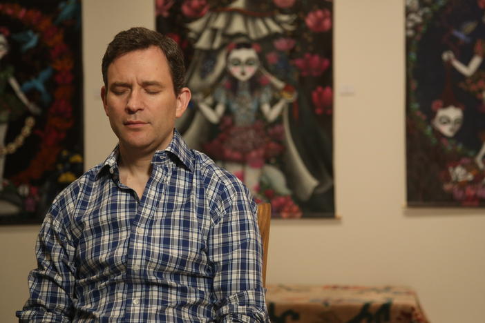 Dan Harris meditating.
