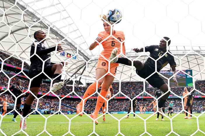 Jill Roord of Netherlands knocks in a header to score on South Africa in the round of 16. The Dutch now face Spain.