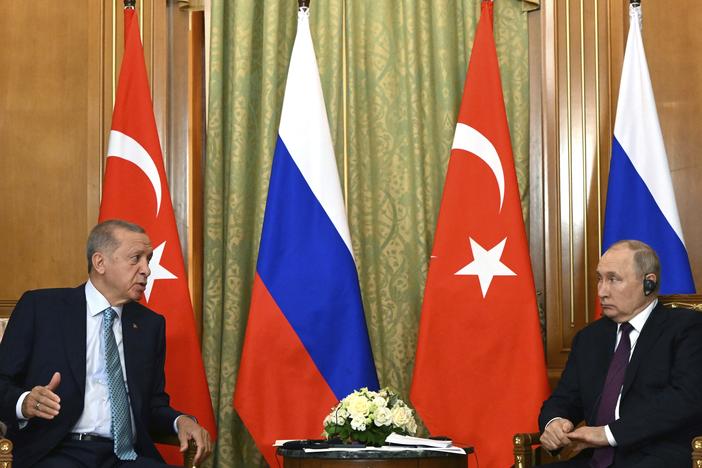 Russian President Vladimir Putin (right) listens to Turkish President Recep Tayyip Erdogan during their meeting at Russia's Black Sea resort of Sochi, Monday.