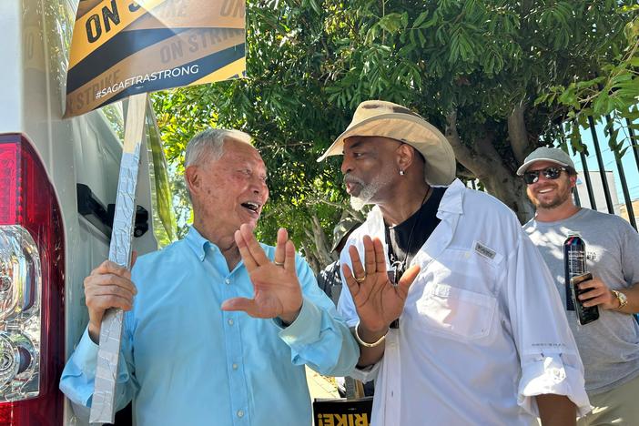<em>Star Trek</em>'s George Takei and LeVar Burton on strike outside Paramount Pictures