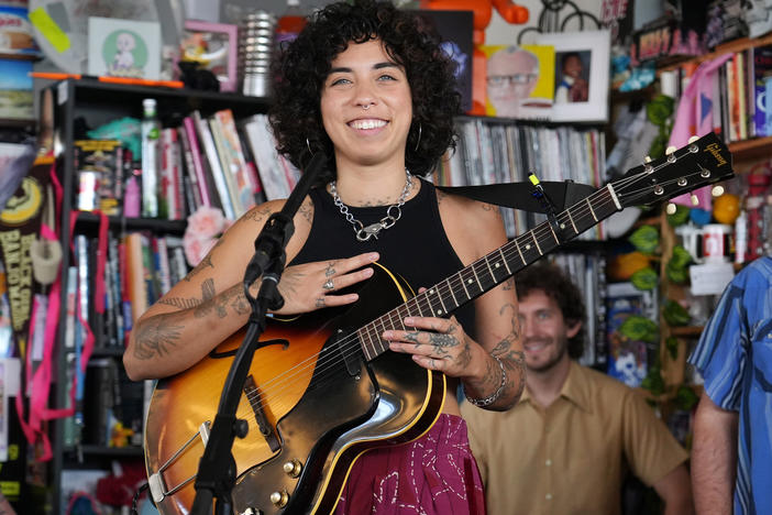 Indigo De Souza performs a Tiny Desk concert.