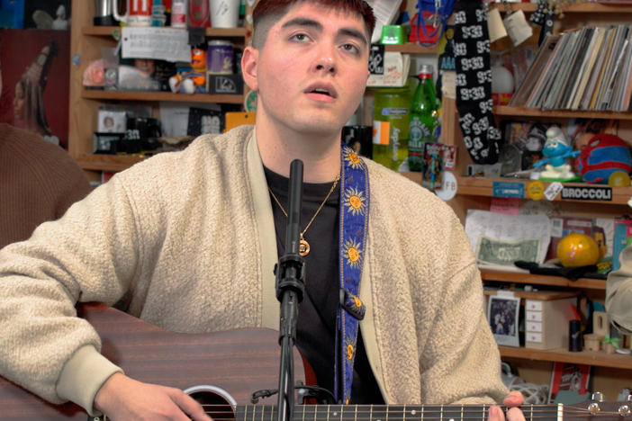 Kevin Kaarl performs a Tiny Desk concert.