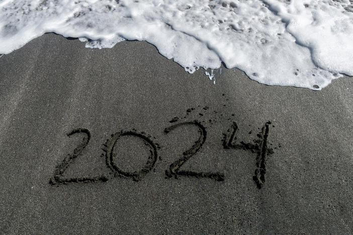 One common stumbling block to sticking with a New Year's resolution is setting an unrealistic goal.