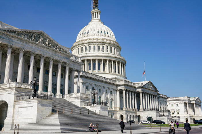 Congressional leaders have agreed to a spending bill that would extend current funding levels through March 1 and March 8.