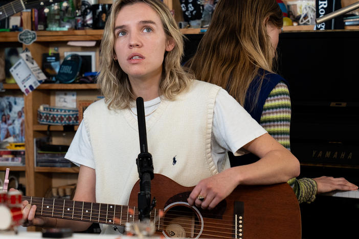 The Japanese House performs a Tiny Desk concert.