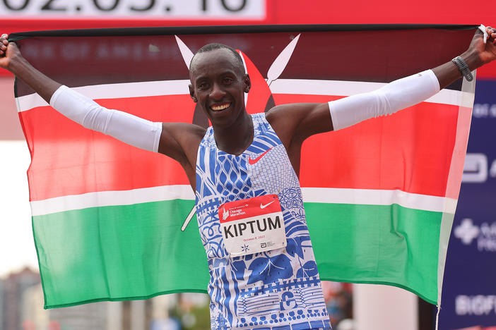 Kelvin Kiptum of Kenya celebrates after winning the 2023 Chicago Marathon professional men's division and setting a world record marathon time of 2:00:35 at Grant Park on Oct. 8, 2023, in Chicago.