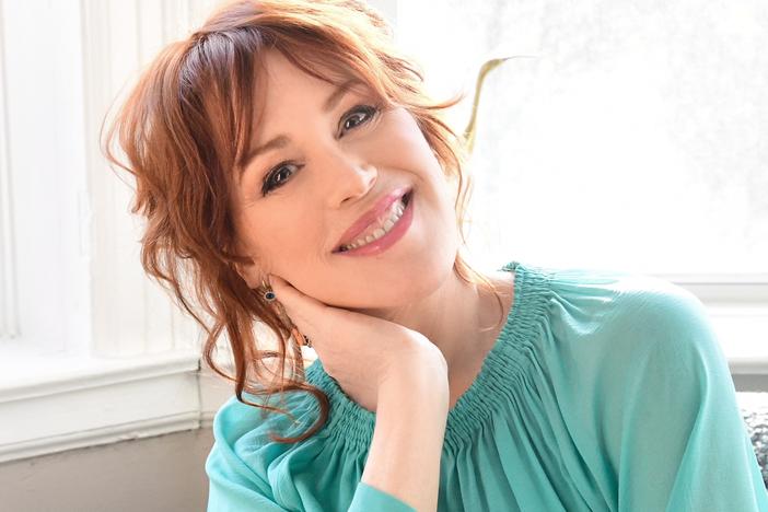 "I love being a mom, but I want to play somebody who pushes the story along," says actor Molly Ringwald. She plays Joanne Carson, ex-wife of Johnny Carson, in<em> Feud: Capote vs. The Swans.</em>