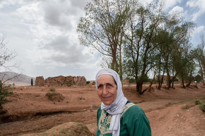 Afqir Itto lives in the valley of Ait Hamza in the Middle Atlas Mountains of Morocco. Ait Hamza is known for its sheep, whose wool is used by the women weavers of Itto's cooperative.