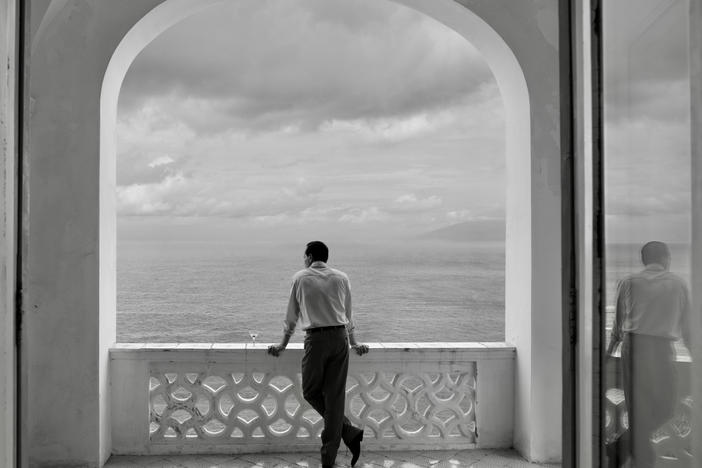 Director Steven Zaillian and cinematographer Robert Elswit make the most of the <em>Ripley</em>'s<em> </em>black and white aesthetic, presenting stunning images of Italian landscape.