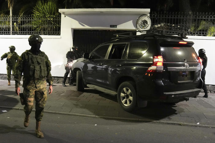 Police attempt to break into the Mexican embassy in Quito, Ecuador, Friday, April 5, 2024, following Mexico's granting of asylum to former Ecuadorian Vice President Jorge Glas, who had sought refuge there.