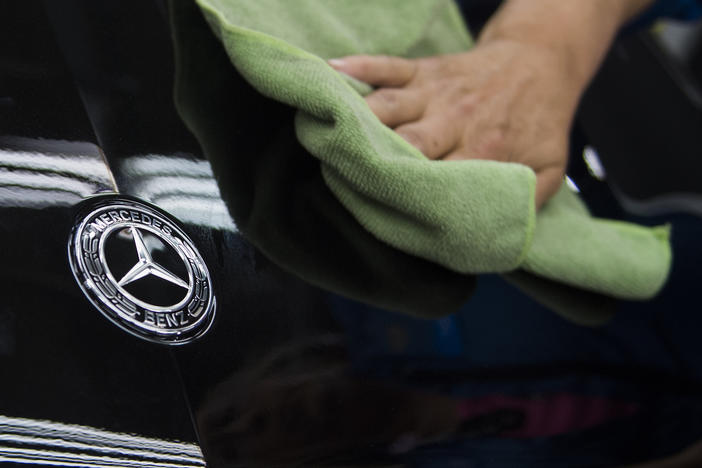 More than 5,000 workers assemble luxury SUVs and EV batteries for Mercedes-Benz in Alabama.