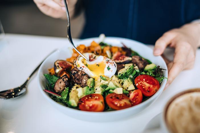 Eating a low-carb diet, or the low FODMAP diet, can help with IBS symptoms, a new study finds.