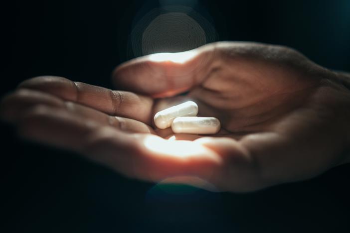 A generic drug that's used to treat transplant patients has been shown to extend the life span of some animals.
