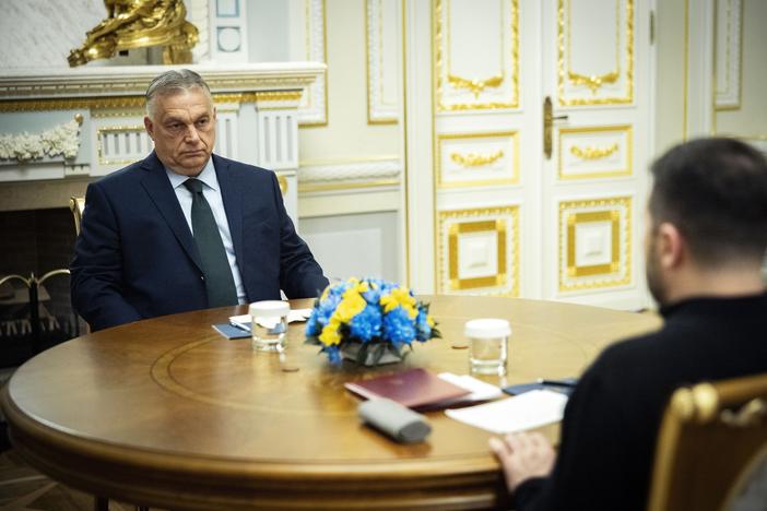 In this photo issued by the Hungarian prime minister's press office, Ukrainian President Volodymyr Zelenskyy, right, and Hungarian Prime Minister Viktor Orbán hold a meeting in Kyiv on Tuesday.