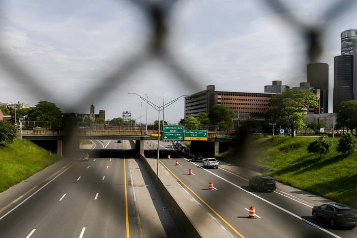 Cars travel on the northbound and southbound Interstate-375 in Detroit, Mich., on May 17. The Michigan Department of Transportation is planning to replace the I-375 highway in Detroit with a surface-level boulevard.