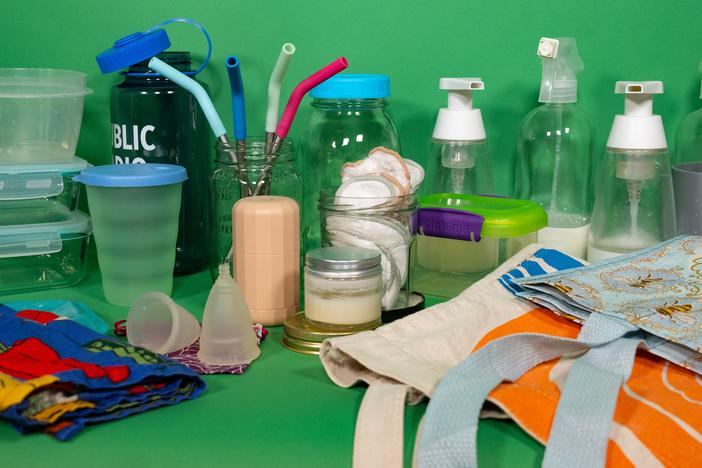 Some of the reusable items to avoid single use plastics.