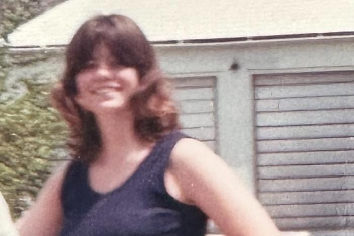 Denise Elliott at 16 at the Bahamas home where her family was staying.