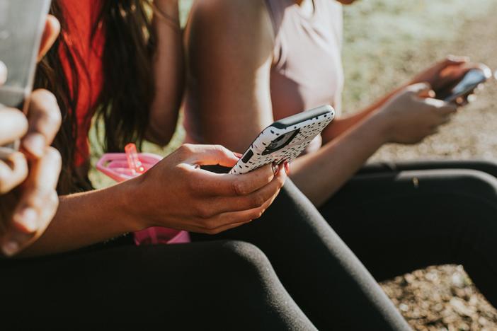 A new Australian law protects workers who don't respond to work-related messages outside of their working hours, with some exceptions.
