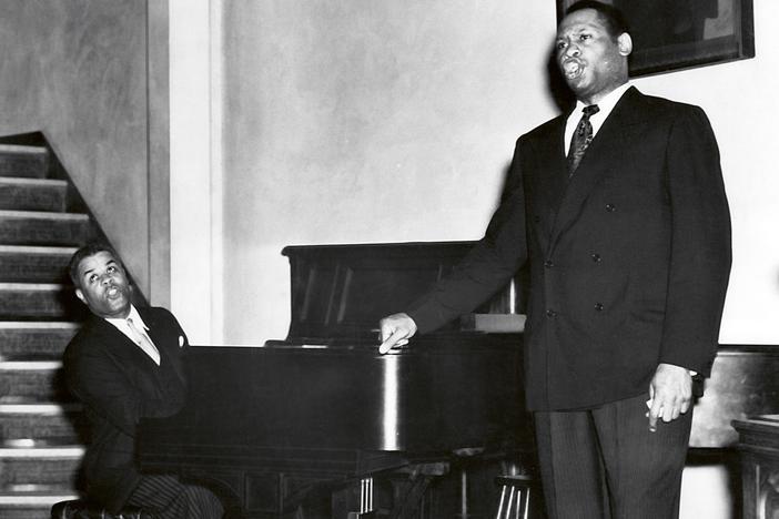  Lawrence Brown, left, and Paul Robeson, right, performing at Mother A.M.E. Zion Church, Harlem, New York, 1941.