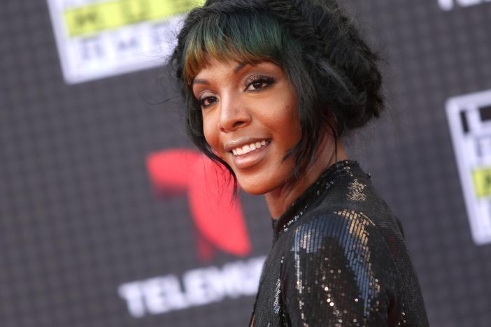 Dawn Richard arrives at the Latin American Music Awards at the Dolby Theatre on Thursday, Oct. 8, 2015, in Los Angeles.