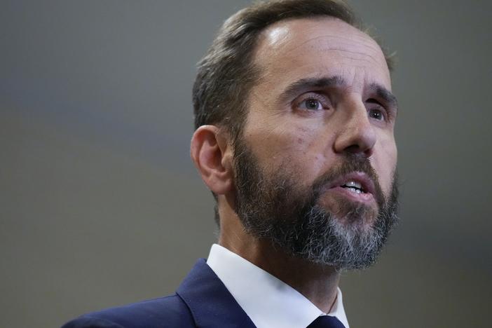 Special counsel Jack Smith delivers remarks about the Trump election interference case in August 2023 in Washington, D.C.
