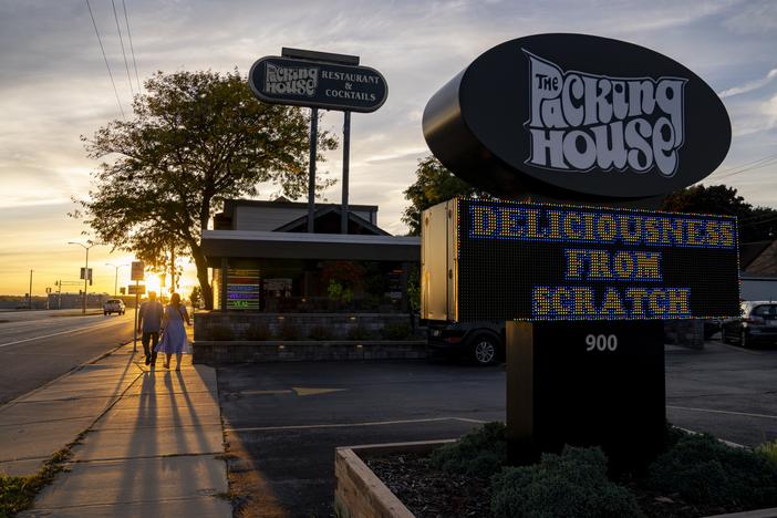 The Packing House in Milwaukee caters to diners of all political persuasions.