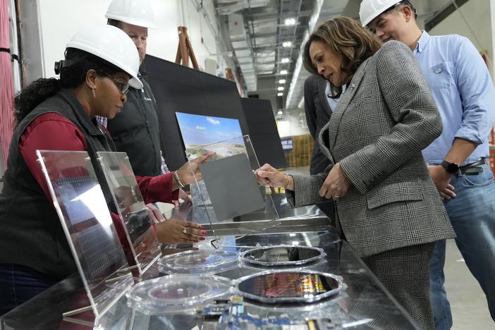 Vice President tours the Hemlock Semiconductor Next-Generation Finishing facility in Hemlock, Mich., on  Oct. 28, 2024.