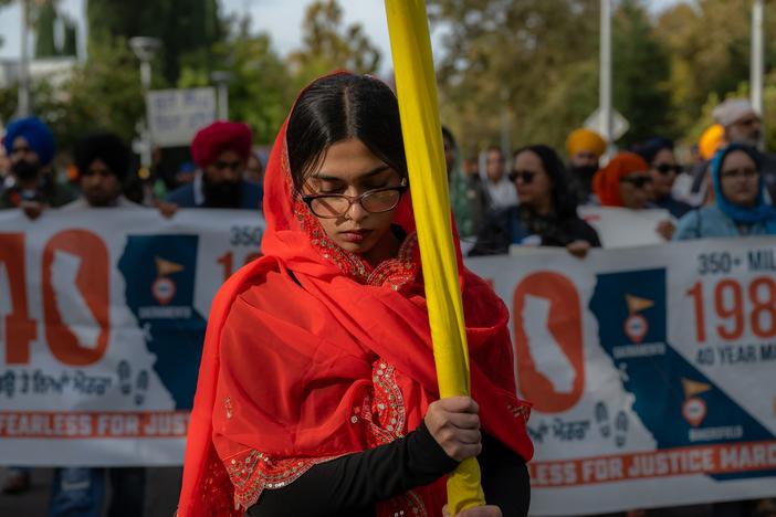 Marchers walk the last three miles from Gurdwara Sahib Sikh Temple to the California State Capitol after a journey from Bakersfield to Sacramento on Friday.