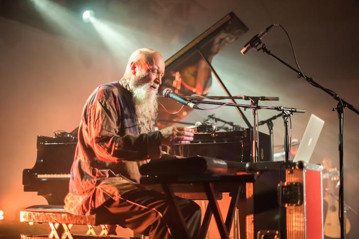 American composer Terry Riley performs in London in 2018. His groundbreaking work <em>In C</em> helped launch the musical movement called minimalism 60 years ago.