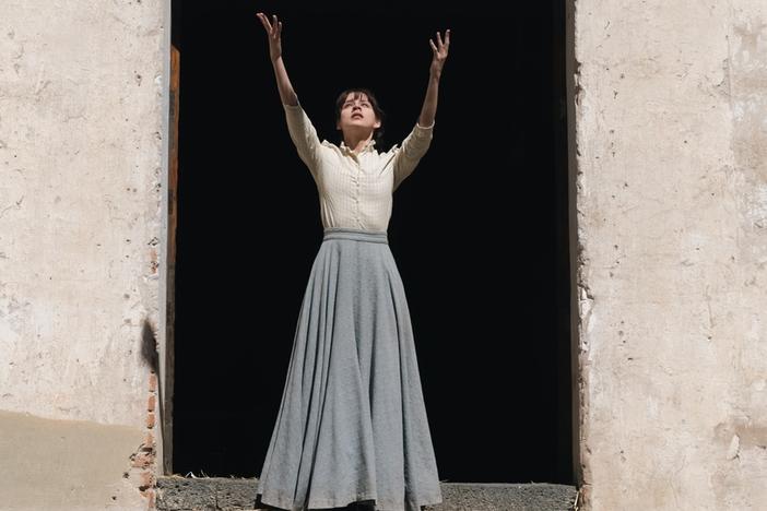 Azul Guaita as Tita in the show <em>Like Water for Chocolate.</em>