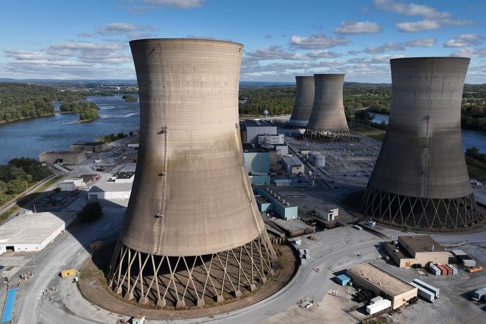 Three Mile Island was closed because it wasn't economical to operate. Now Microsoft wants it restarted in the hopes it can supply carbon-free energy for its datacenters.