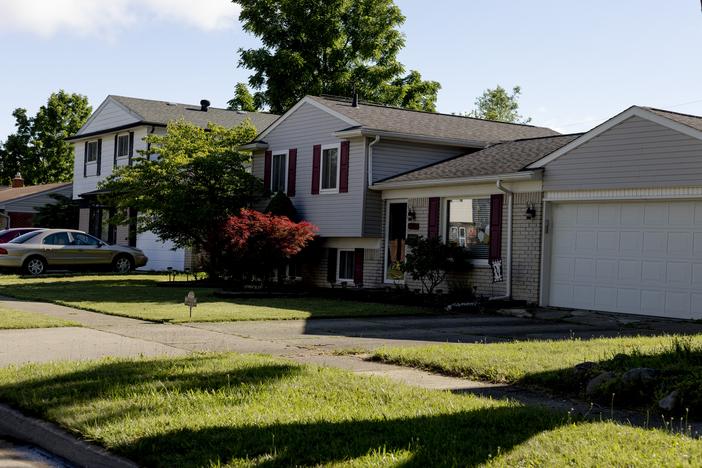 EasyKnock says its sale-leaseback deals have helped hundreds of people improve their finances. An NPR investigation found some homeowners who enter into these deals lose tens of thousands of dollars and few buy their houses back.