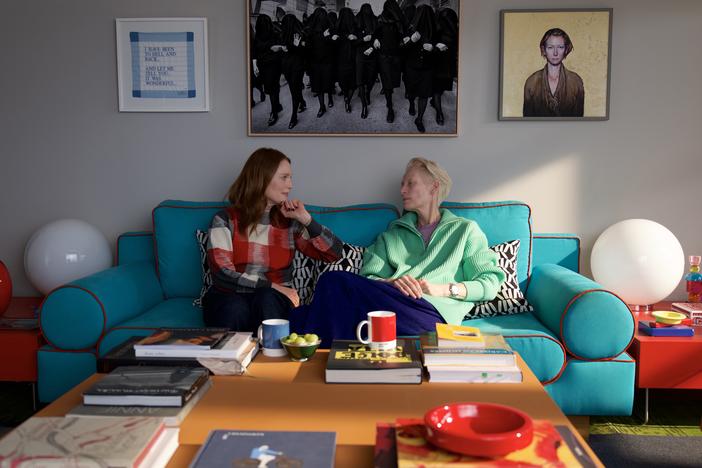 Julianne Moore (left) plays Ingrid and Tilda Swinton plays Martha in Pedro Almodóvar's <em>The Room Next Door</em>