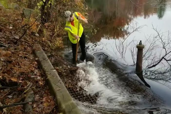 The world is full of unsolvable problems and sometimes you just want to see something get fixed. Above, YouTuber <a href="https://www.youtube.com/@post.10"target="_blank"   >post 10</a> unclogs a backed up drain <a href="https://www.youtube.com/watch?v=1-zEvy3BaUw"target="_blank"   >in one of his videos.</a>