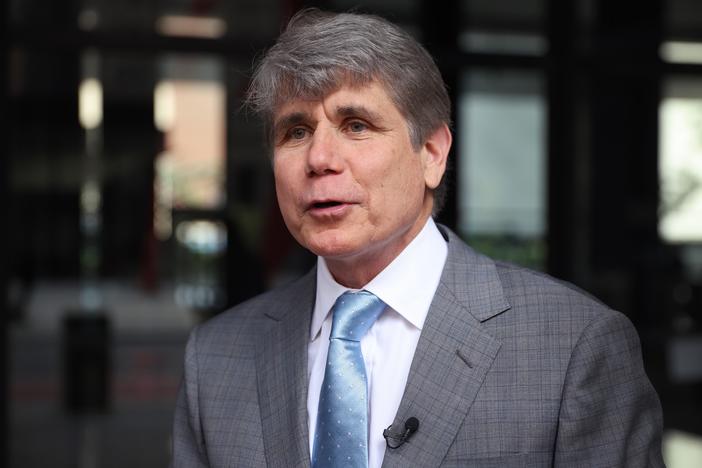 Former Illinois Gov. and convicted felon Rod Blagojevich speaks to the press outside of the Dirksen Federal Courthouse in August 2021 in Chicago.