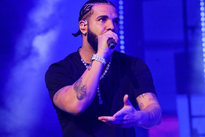 This week, a familiar face knocks Kendrick Lamar out of the top spot with an album debuting at No. 1 — Drake's <em>$ome $exy $ongs 4 U.</em>