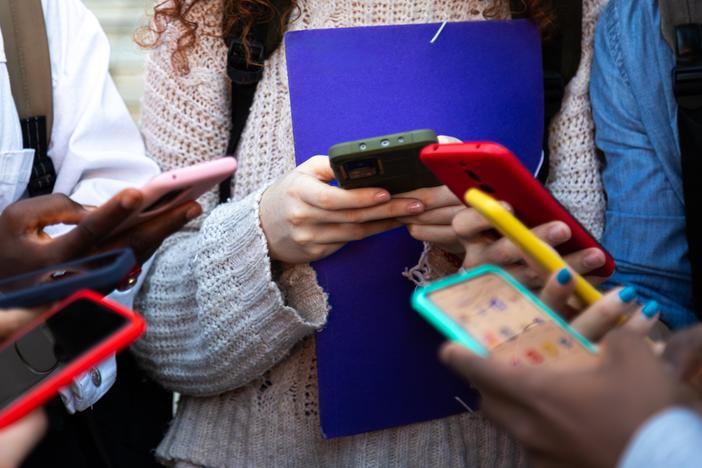 The American Phycological Association has a new guide to helping teens be smarter viewers of online content.