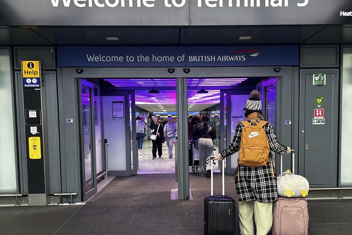 Flights resume at London Heathrow after a daylong closure sparked travel chaos