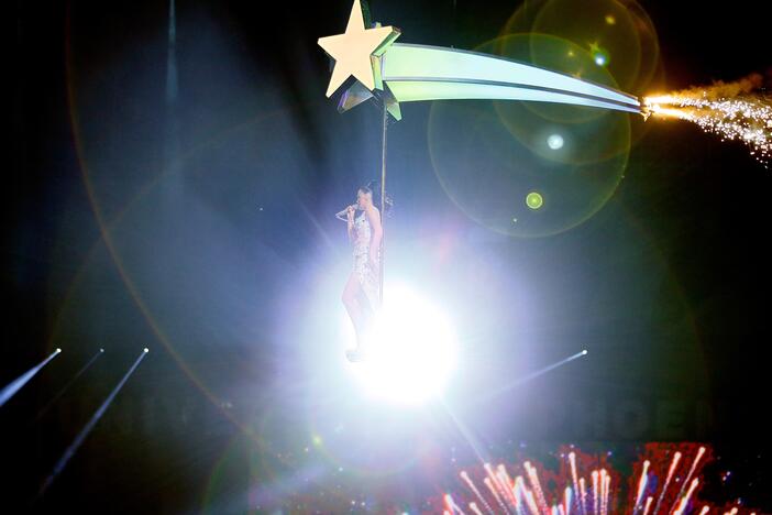 Katy Perry performs during the 2015 Super Bowl XLIX halftime show at the University of Phoenix Stadium in Glendale, Ariz.