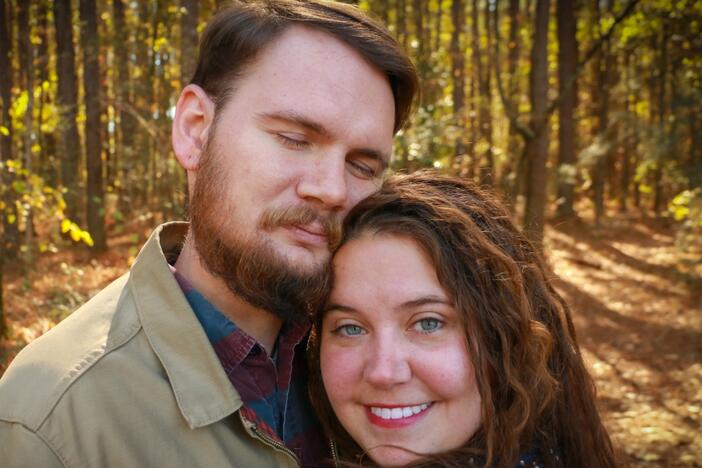 Alexis Agnew (right) and her husband, Zach Agnew.