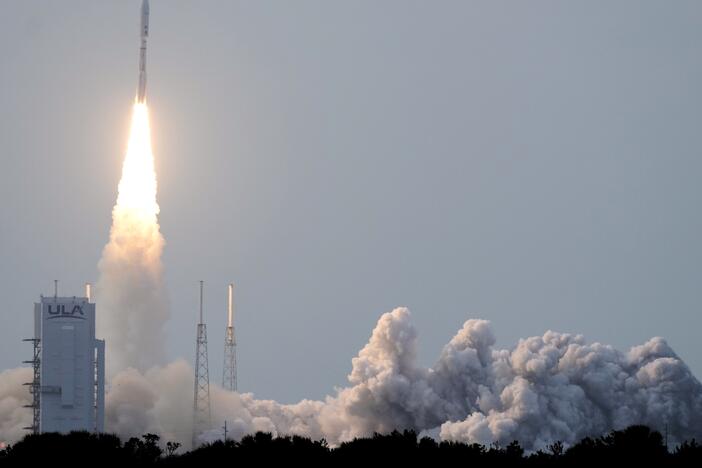 A United Launch Alliance Atlas V rocket with a payload of 27 of Amazon's Project Kuiper internet satellites lifts off from Launch Complex 41 at the Cape Canaveral Space Force Station on Monday.