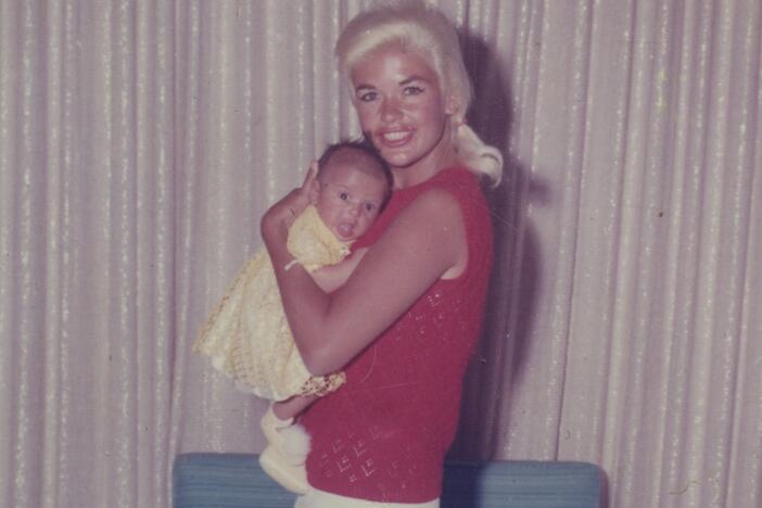 The new HBO documentary <em>My Mom Jayne </em>is an effective, empathetic study of love and family.