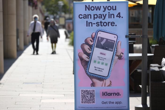 Buy now, pay later loans that let shoppers split payments into installments have become increasingly popular. Soon, that data will be incorporated into people's FICO credit scores.