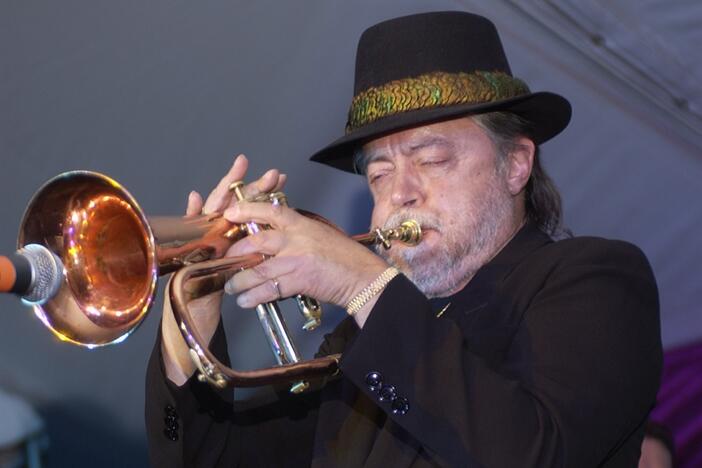 Chuck Mangione performs at the A Time To Care gala in 2004 in Holmby Hills, Calif.
